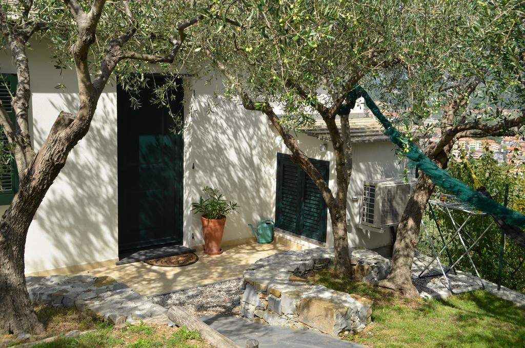 Agri Bed - L'Affittacamere In Collina - Guest Room On The Hill Lavagna Quarto foto